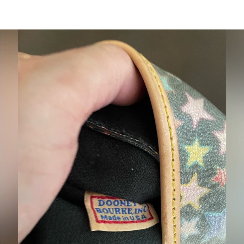 Dooney n Bourke mini wristlet - Picture 5 of 5